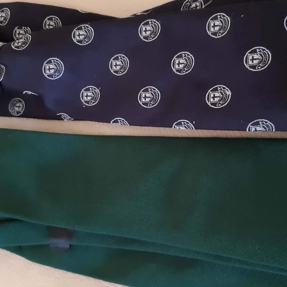 Free School ties with any purchase